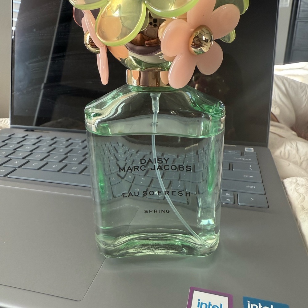 Marc Jacobs Daisy Eau So Fresh with Floral Cap. Take it: Doesn’t smell the same.